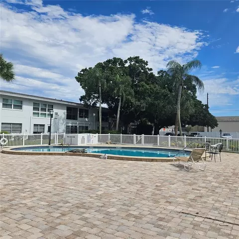 Exterior - 802 Brandy Wine Dr, Largo, FL 33771 photo 6 of 6