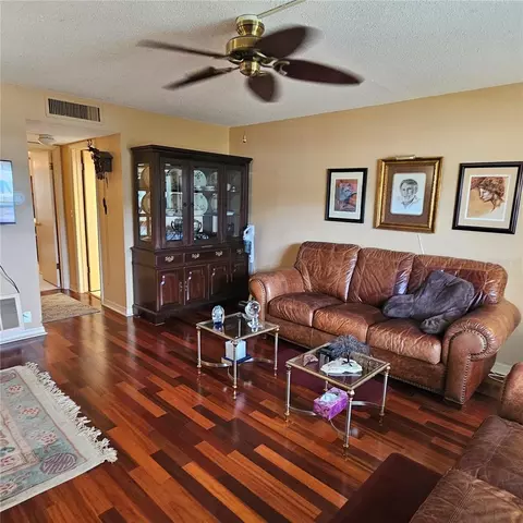 Living - 802 Brandy Wine Dr, Largo, FL 33771 photo 1 of 2