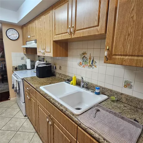 Kitchen - 802 Brandy Wine Dr, Largo, FL 33771 photo 4 of 5