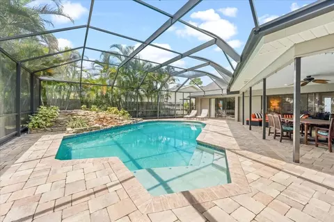 Exterior - 2995 Exeter Dr, Clearwater, FL 33761 photo 2 of 9