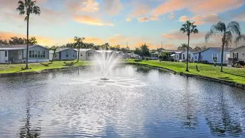View/Area - 103 Saint George Ct, Apollo Beach, FL 33572 photo 5 of 11