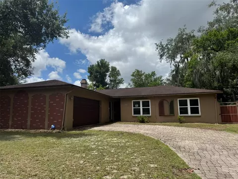 10916 N 19th St, Tampa, FL 33612