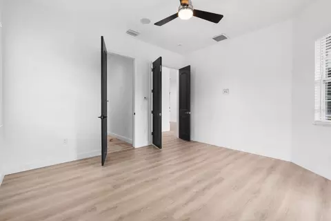 Bedroom - 11250 Mcmullen Rd, Riverview, FL 33569 photo 1 of 5