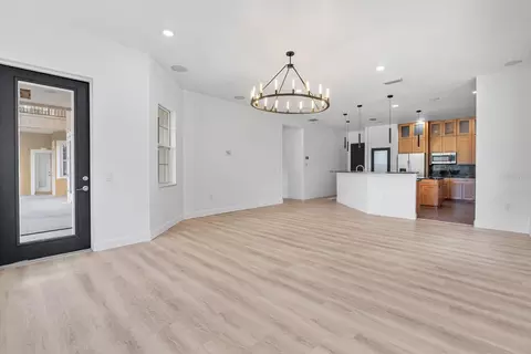 Living - 11250 Mcmullen Rd, Riverview, FL 33569 photo 7 of 8