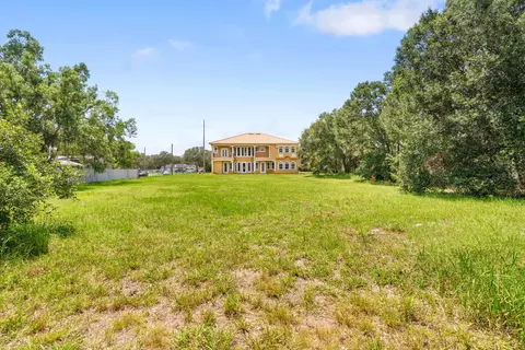 Exterior - 11250 Mcmullen Rd, Riverview, FL 33569 photo 7 of 9