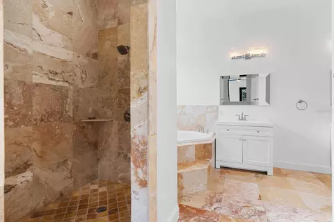 Bath - 11250 Mcmullen Rd, Riverview, FL 33569 photo 1 of 12