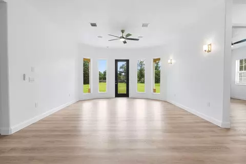 Living - 11250 Mcmullen Rd, Riverview, FL 33569 photo 1 of 8