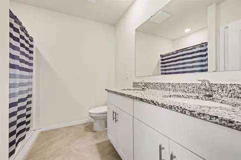 Bath - 2126 Gentle Rain Dr, Edgewater, FL 32141 photo 1 of 2