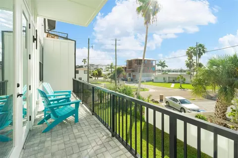 Exterior - 187 145th Ave E #3, Madeira Beach, FL 33708 photo 6 of 9