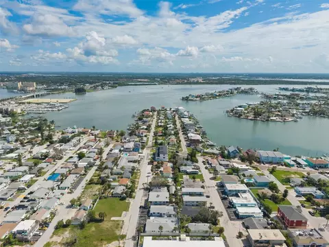 View/Area - 187 145th Ave E #3, Madeira Beach, FL 33708 photo 22 of 29