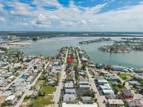View/Area - 187 145th Ave E #3, Madeira Beach, FL 33708 photo 23 of 29