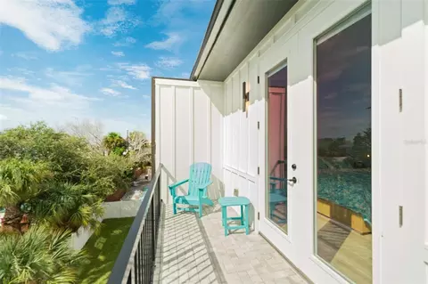 Exterior - 187 145th Ave E #3, Madeira Beach, FL 33708 photo 7 of 9