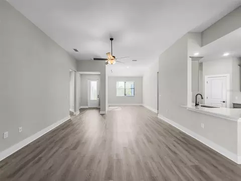 2411 Gallagher Rd, Dover, FL 33527 photo 3