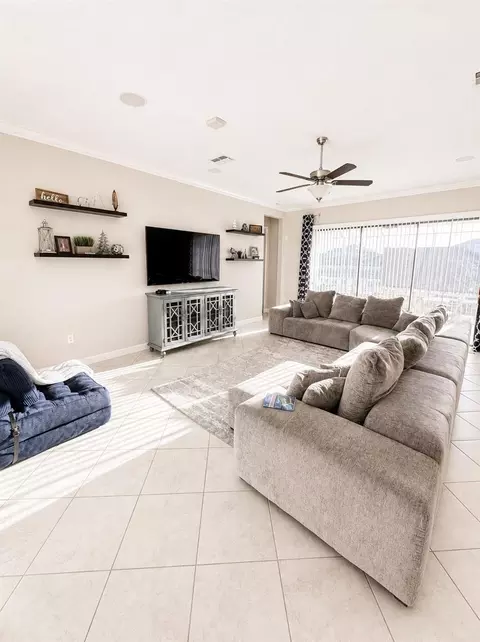 Living - 11614 Sunburst Marble Rd, Riverview, FL 33579 photo 3 of 4