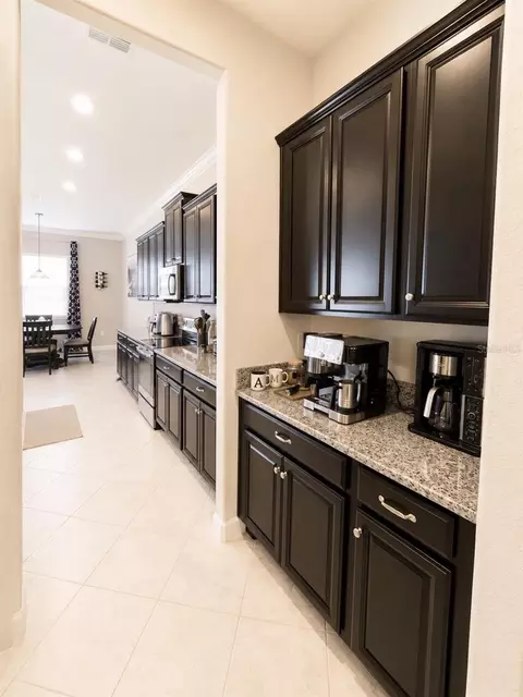 Kitchen - 11614 Sunburst Marble Rd, Riverview, FL 33579 photo 4 of 6