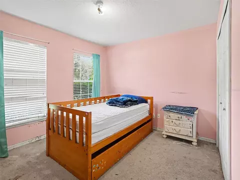 Bedroom - 94 E 18th St, Apopka, FL 32703 photo 4 of 5
