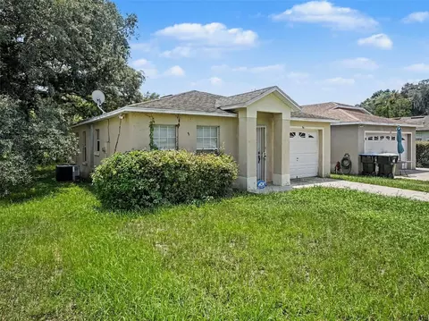 Exterior - 94 E 18th St, Apopka, FL 32703 photo 2 of 6