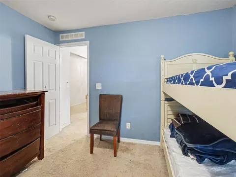 Bedroom - 94 E 18th St, Apopka, FL 32703 photo 3 of 5