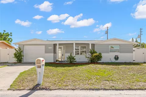 1508 Derrick St, Holiday, FL 34690
