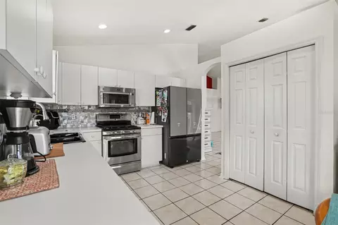 Kitchen - 1102 Vinetree Dr, Brandon, FL 33510 photo 3 of 3
