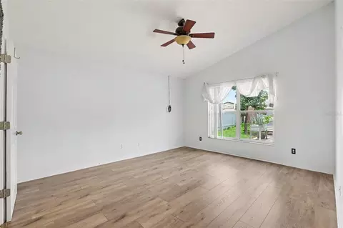 Living - 1102 Vinetree Dr, Brandon, FL 33510 photo 4 of 4