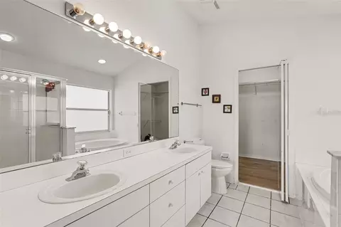 Bath - 1102 Vinetree Dr, Brandon, FL 33510 photo 1 of 3