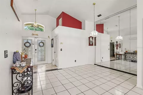 Entry Way - 1102 Vinetree Dr, Brandon, FL 33510 photo 3 of 3