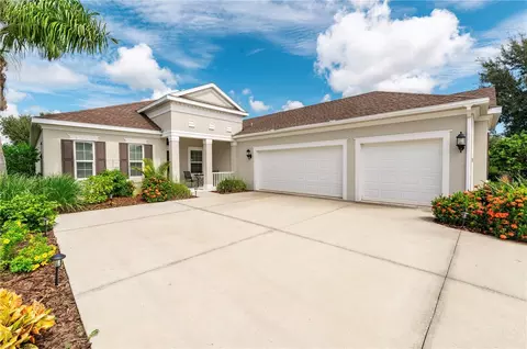 Exterior - 1117 Thornbury Dr, Parrish, FL 34219 photo 2 of 13