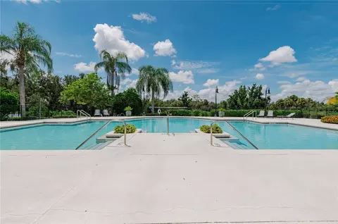 Exterior - 1117 Thornbury Dr, Parrish, FL 34219 photo 11 of 13