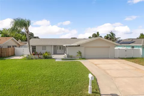 13900 89th Ave, Seminole, FL 33776