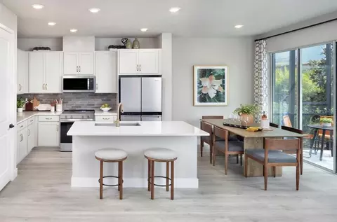 Kitchen - 10704 Oak Bend Dr, Parrish, FL 34219 photo 1 of 6
