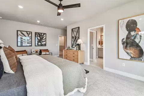 Bedroom - 10704 Oak Bend Dr, Parrish, FL 34219 photo 3 of 4
