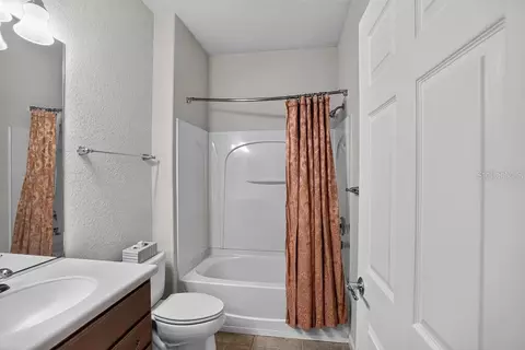 Bath - 9508 SW 66th Loop, Ocala, FL 34481 photo 4 of 4