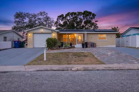 1031 Conoley Ln, Holiday, FL 34691