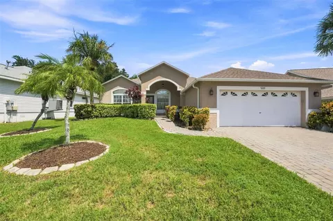 1001 Pondview Ct, Tarpon Springs, FL 34689