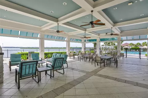 View/Area - 11156 Spring Point Cir, Riverview, FL 33579 photo 6 of 9