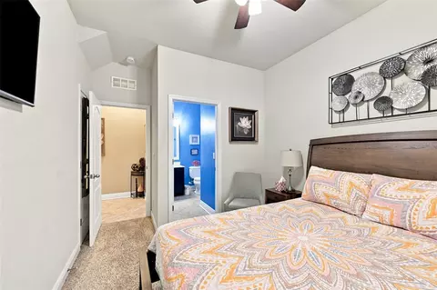 Bedroom - 11156 Spring Point Cir, Riverview, FL 33579 photo 2 of 10
