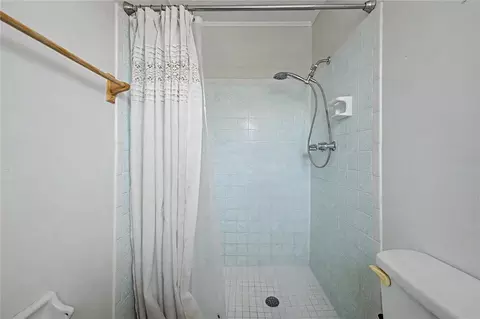 Bath - 4392 3rd Isle Dr, Hernando Beach, FL 34607 photo 3 of 5