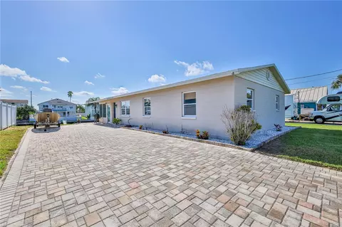 Exterior - 4392 3rd Isle Dr, Hernando Beach, FL 34607 photo 4 of 10