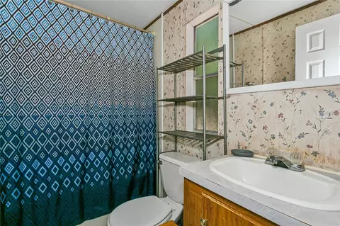 Bath - 2323 Camors Rd, Jay, FL 32565 photo 6 of 6