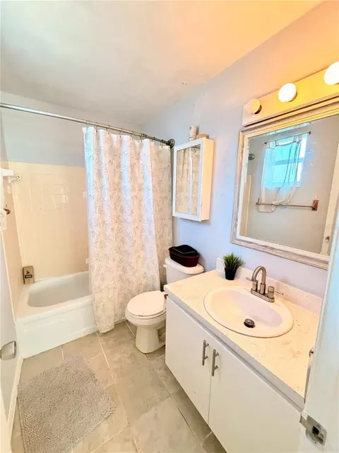 Bath - 9509 Miracle Dr, Spring Hill, FL 34608 photo 2 of 2