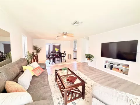Living - 9509 Miracle Dr, Spring Hill, FL 34608 photo 2 of 5