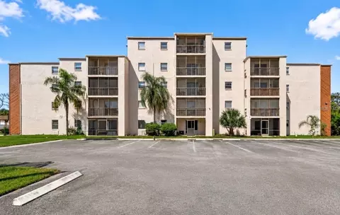 5541 Bay Blvd #550, Port Richey, FL 34668