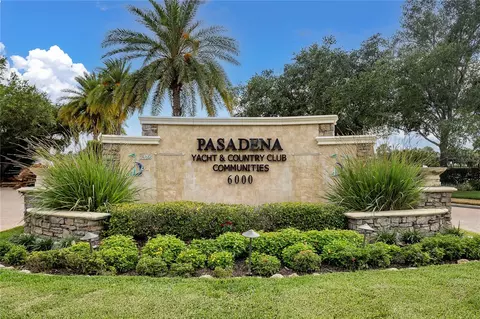 5950 Pelican Bay Plz S #601, Gulfport, FL 33707