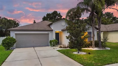2979 Moulden Hollow Dr, Zephyrhills, FL 33540