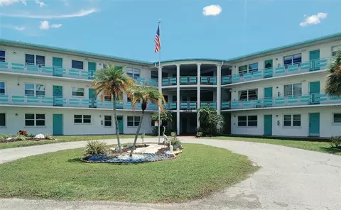 1900 59th Ave N #312, Saint Petersburg, FL 33714