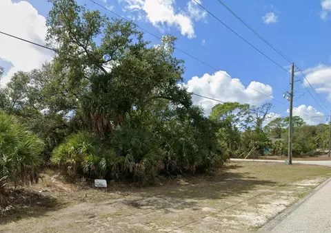 1008 Way St, Port Charlotte, FL 33953