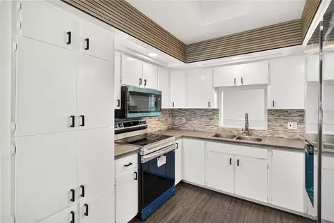 Kitchen - 4220 Augustine Rd, Spring Hill, FL 34609 photo 3 of 4