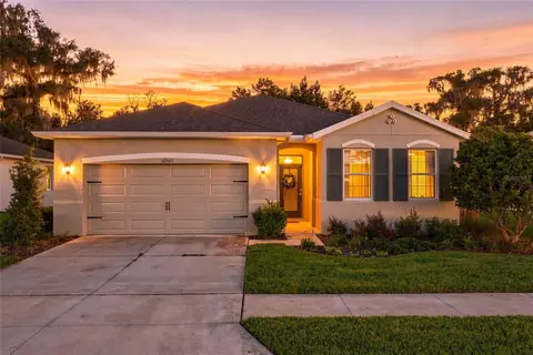 12387 Eastpointe Dr, Dade City, FL 33525