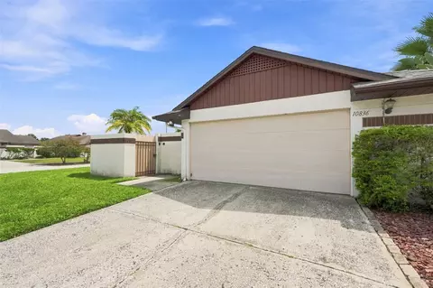 10836 Venice Cir, Tampa, FL 33635
